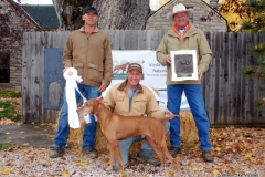 Rigby receives a placement at the Vizsla Club America NAFC 2015